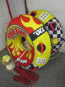 lot 742 image: WATER TUBES AND TOW ROPE