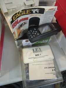 lot 759 image: EAGLE PALM SIZED GPS