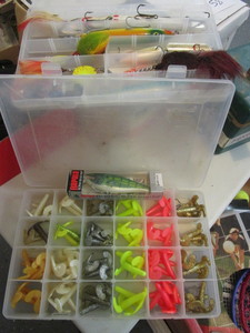 lot 770 image: HELICOPTER AND MUSKIE LURES