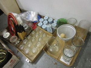 lot 803 image: ALUMINUM CIGAR HUMIDOR, TRAYS, OLD BUTTONS, MORE