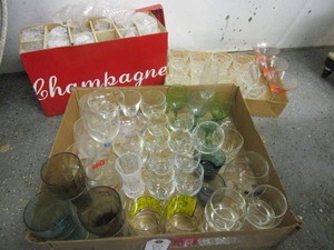 lot 804 image: CHAMPAGNE FLUTES, WINE GLASSES AND ASSORTED STEMWARE