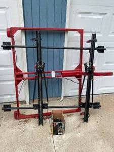 lot 833 image: YAKIMA BIKE RACK