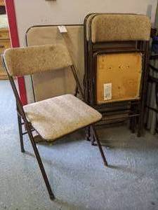 lot 814 image: CARD TABLE WITH UPHOLSTERED CHAIRS