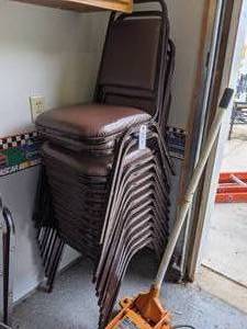 lot 816 image: METAL FRAME STACKING CHAIRS