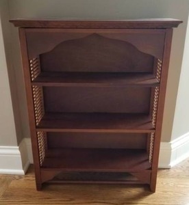 lot 18 image: Wall Mount Rattan Shelf Unit
