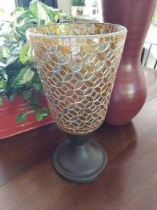 lot 60 image: Collection of Wonderful Decor Items