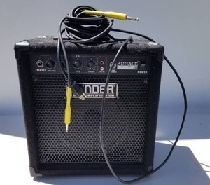 lot 26 image: Fender Rumble Bass Amplifier Type PR 497