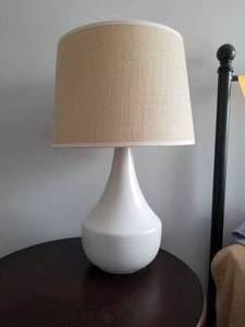lot 46 image: Modern White Table Lamp