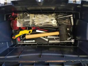 lot 70 image: Husky Toolbox with Miscellaneous Tools