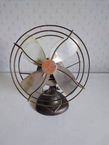 lot 20 image: Working VINTAGE Lejohn Fan