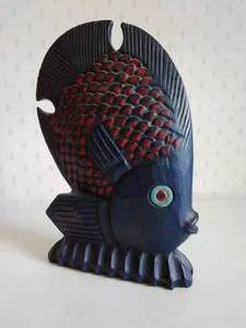 lot 24 image: Wooden Fish Decor