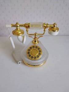 lot 25 image: Push Button (Faux Rotary) Phone