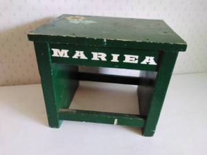 lot 33 image: Wooden Step Stool