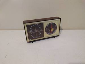 lot 225 image: VINTAGE Taylor Thermometer