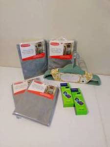 lot 227 image: Closet & Travel Accessories