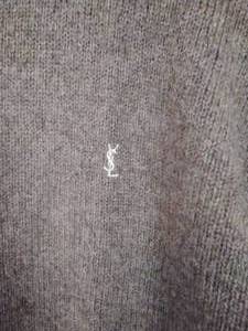 lot 232 image: VINTAGE Mens Yves Saint Laurent Wool Sweater (Size Large)