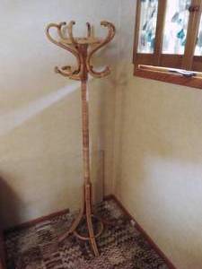 lot 71 image: Cane Coat Tree