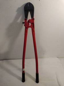 lot 107 image: 36 Bolt Cutter