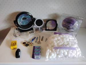 lot 56 image: Lot of Beauty Supplies