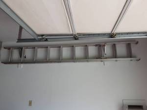 lot 1 image: Werner 20 Extension Ladder