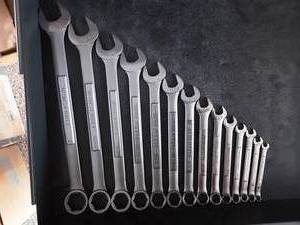 lot 19 image: Craftsman Standard Combination Wrench Set