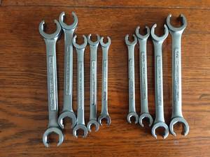 lot 22 image: Craftsman Standard & Metric Line Wrenches