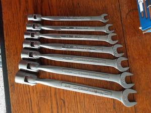 lot 23 image: Craftsman Standard Pivoting Wrenches