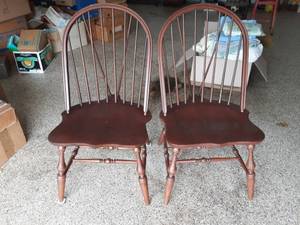 lot 73 image: Pennsylvania House - 6 Windsor Dining Chairs