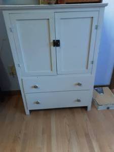 lot 95 image: 2 Drawer 2 Door Cabinet 26x13x36