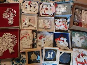 lot 109 image: Collection Of Haviland (20) & Norman Rockwell(15) Ornaments & Hallmark