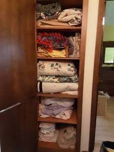 lot 129 image: Contents Of Linen Closet