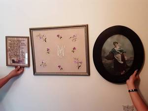 lot 130 image: 4-Piece Hallway Wall Decor