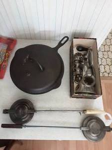 lot 214 image: Cast Iron Chicken Pan #8, Meat Grinder, 3-Campfire Pie Pans