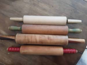 lot 216 image: 4-Vintage Rolling Pins