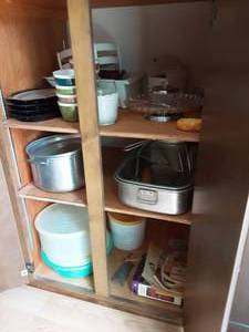 lot 222 image: Contents Of Cupboard