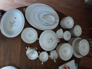 lot 227 image: Noritake China