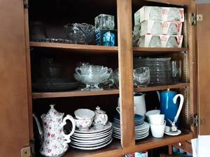 lot 231 image: Contents Of Cupboard
