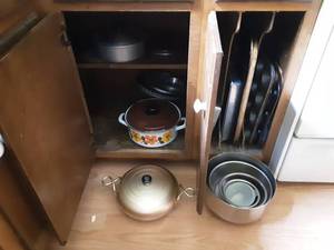 lot 235 image: Cookware, Bakeware, Stainless Steel Bowls