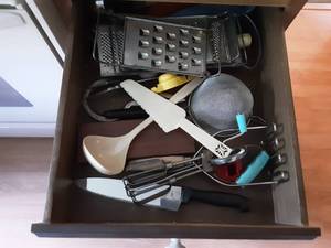 lot 236 image: 6-Kitchen Drawers, Utensils, Flatware, Liners, Trivets