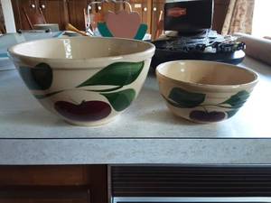 lot 238 image: 2-Watt Ware Pottery Advertising Bowls