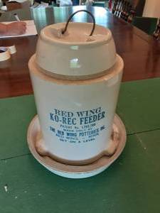 lot 254 image: Red Wing Chicken Feeder