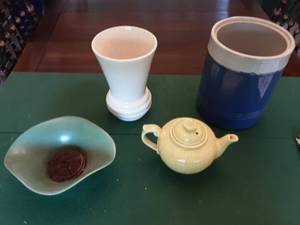 lot 258 image: 4-Piece Of Pottery (McCoy Vase, Dalton Tea Pot)
