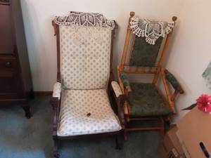lot 274 image: 2-Vintage Platform Rockers
