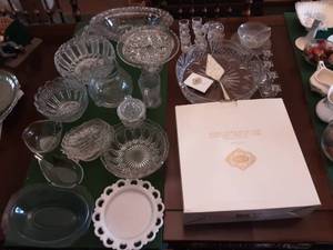 lot 275 image: Large Lot Of Crystal & Cut Glass