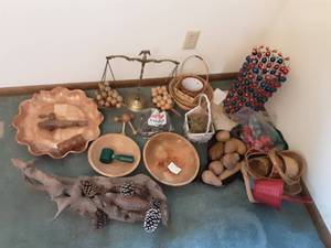 lot 277 image: Large Lot Of Wood Bowls, Fruit Baskets, Bass Scale