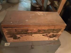 lot 301 image: Seed Box