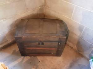 lot 304 image: Domed Trunk
