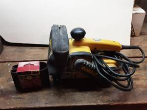 lot 313 image: Dewalt Belt Sander
