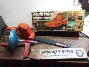 lot 316 image: Black & Decker Multivator & Drain Snake