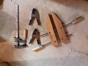lot 323 image: 4-Assorted Clamps